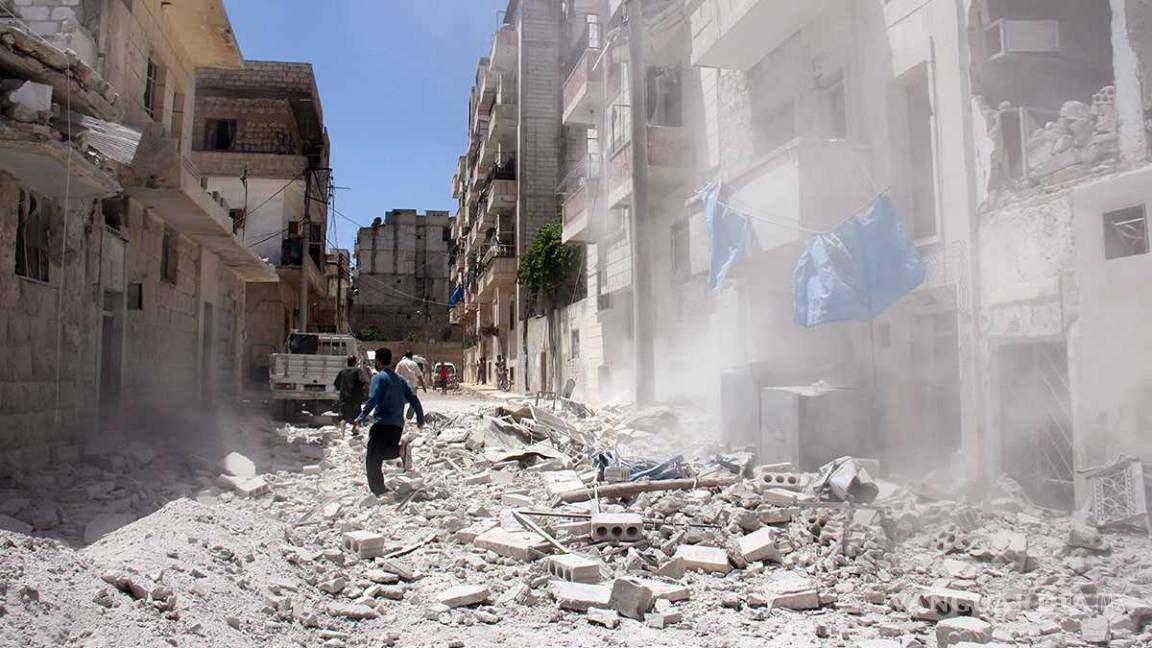 Niños y mujeres, entre los 18 muertos por ataque a ciudad siria