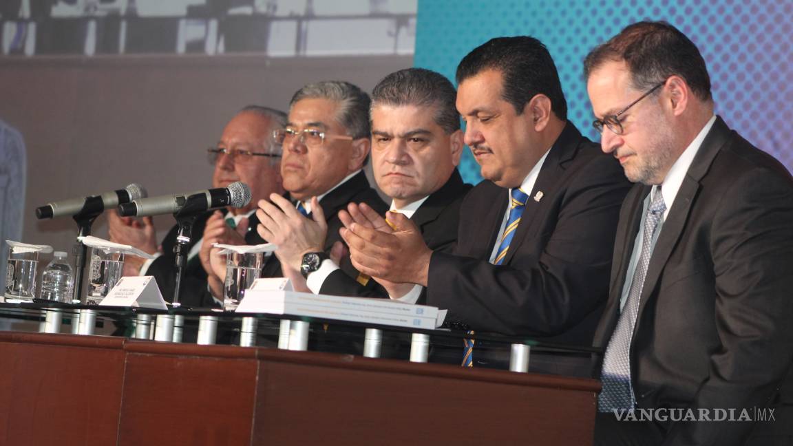 $!Hacer más con menos, es el reto de la UAdeC, dice rector en su informe