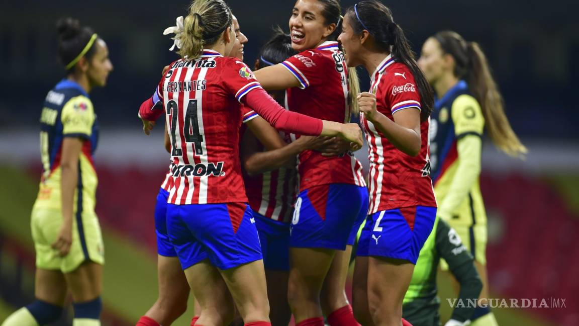 Chivas doblega al América en el Clásico Femenil