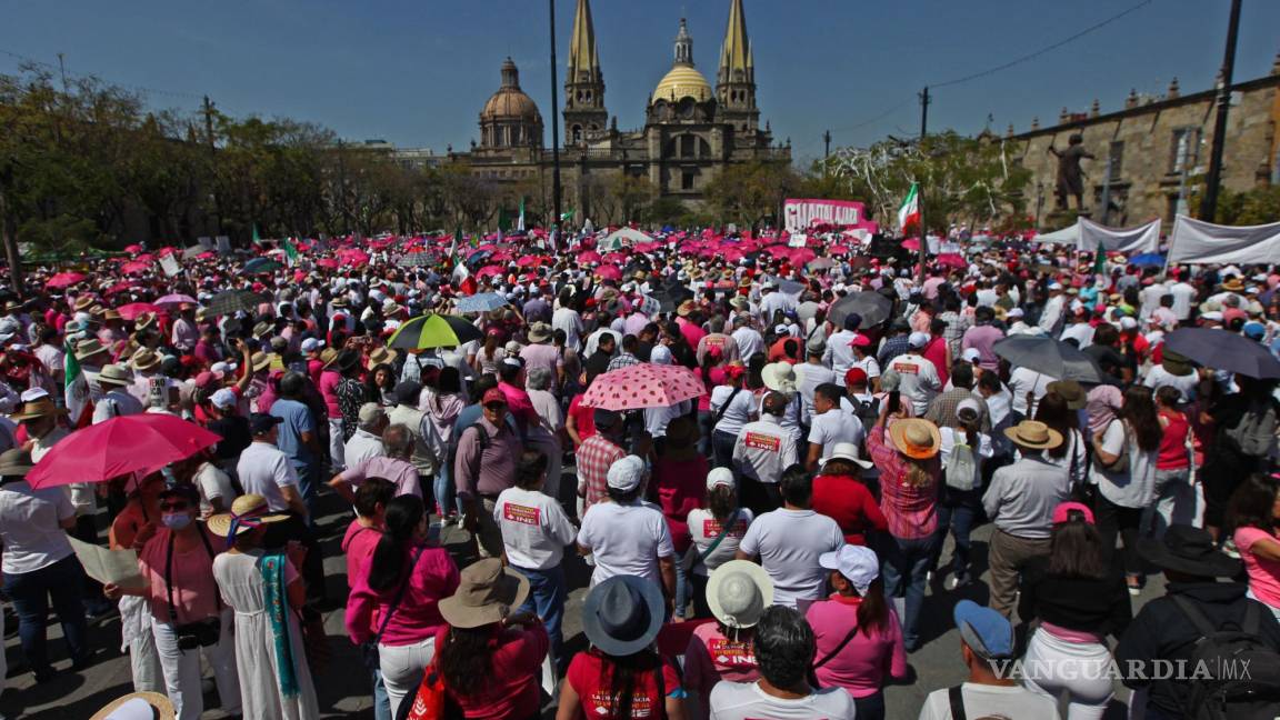 Protestan en 100 ciudades contra plan B electoral