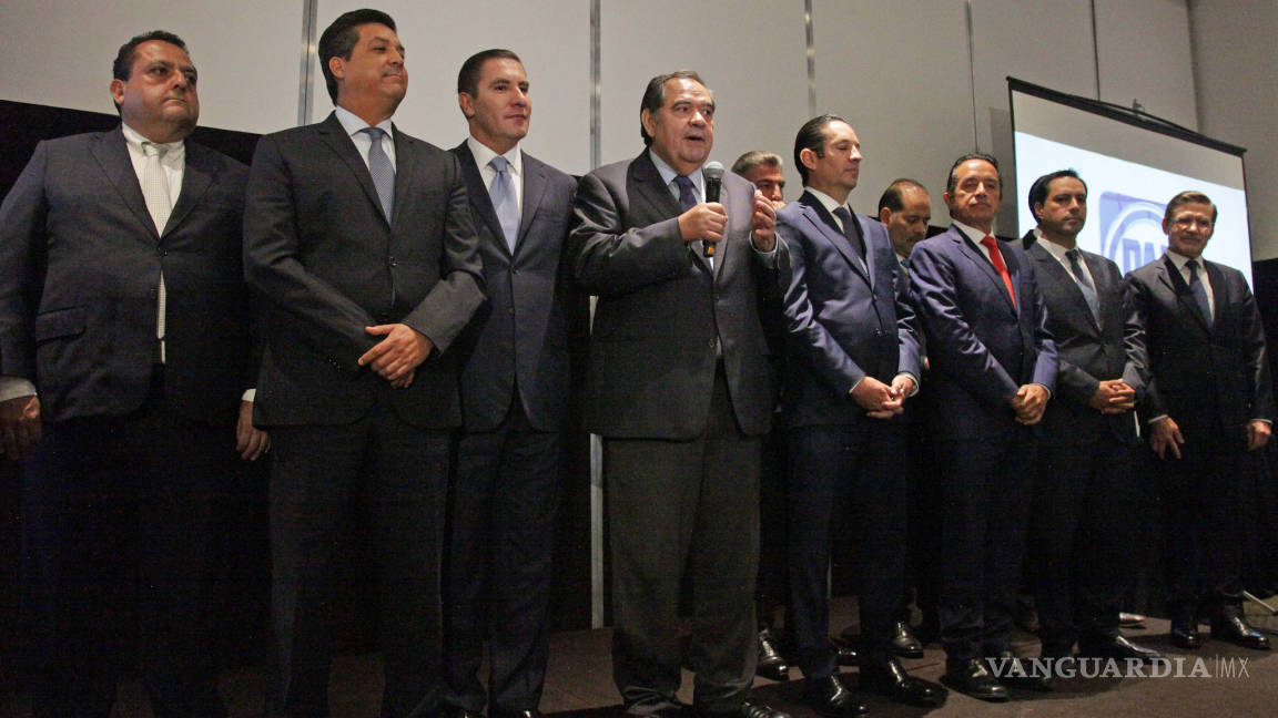 Se rebelan gobernadores a anayistas; apoyan a Moreno Valle y Héctor Larios