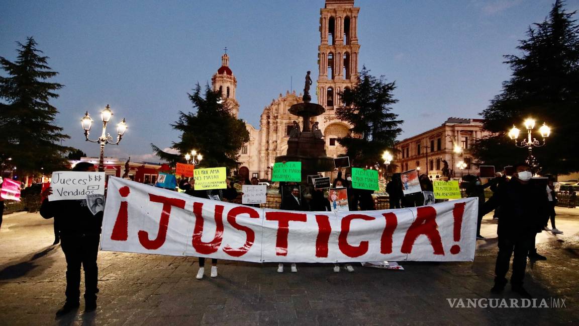 Marchan exigiendo justicia por hombre asesinado en Saltillo: 'Mi papá se trató de defender, ella empezó la agresión'
