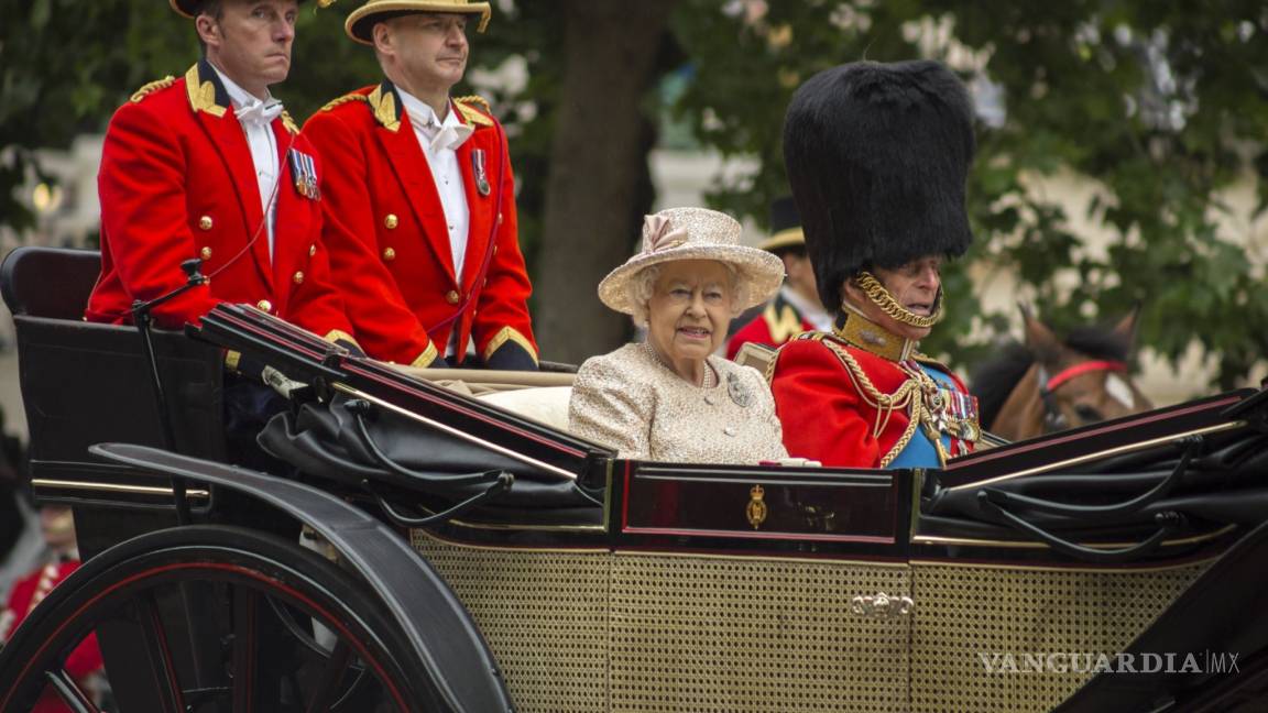 ¡Larga vida a la Reina! En plena pandemia la monarca celebra 94 años sin desfiles ni fiestas