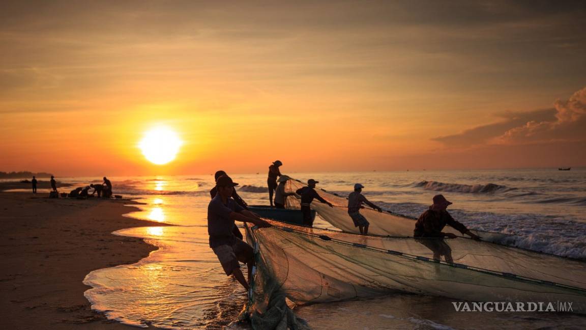 Cárteles exigen cobro a pescadores para poder trabajar
