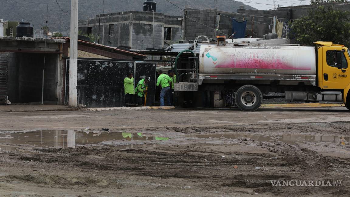 $!Protección Civil y Bomberos mantienen recorridos en las colonias para atender reportes ciudadanos y prevenir daños ante el pronóstico de más lluvias.