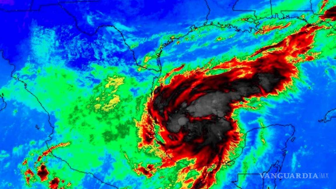 Katia evoluciona y se convierte en huracán cerca de las costas de México