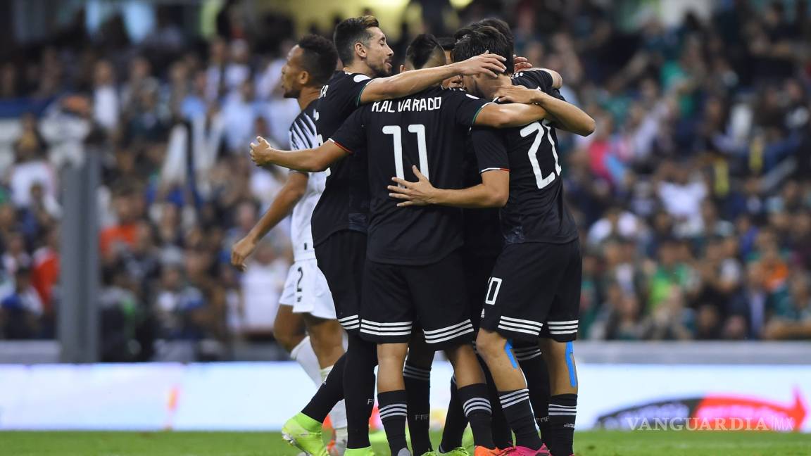 Macías y Pizarro salvan a México, que termina ganando 3-1 a Panamá