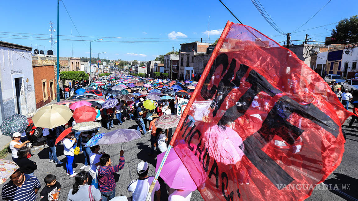 Ajustan gasto de Michoacán para pagar a la CNTE