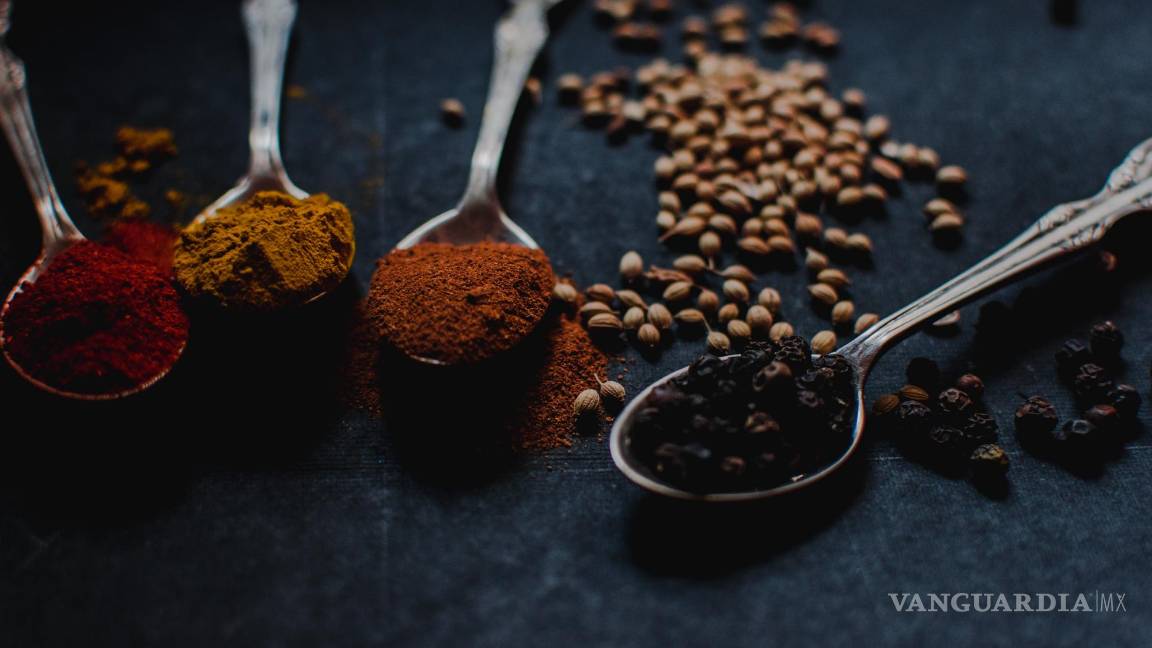 $!La cúrcuma es utilizada en forma de especias o suplementos para controlar los síntomas gastrointestinales.