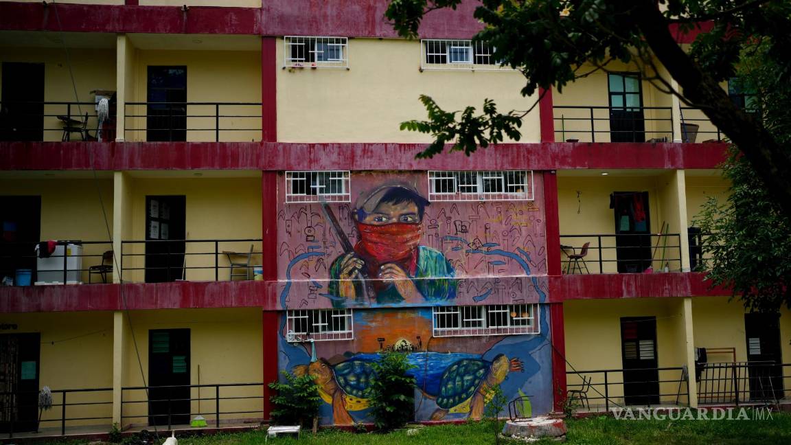 $!Un mural cubre los cuartos de la escuela Normal Rural Raúl Isidro Burgos en Ayotzinapa, en el estado de Guerrero, México.