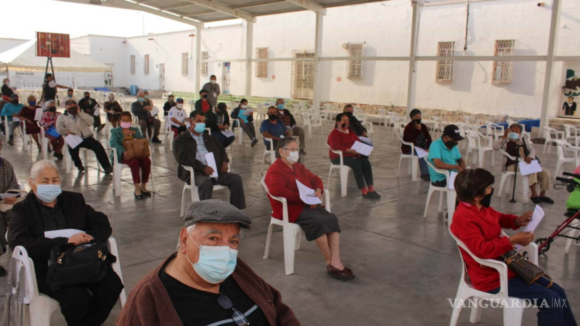 Sin fecha en Monclova para vacunación de adultos mayores contra COVID