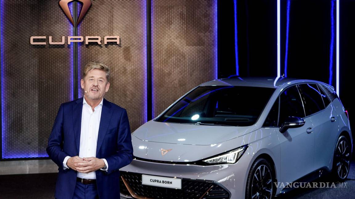 $!El presidente de Seat, Wayne Griffiths, durante la presentación de la ofensiva eléctrica de la compañía que ha realizado en el Automobile, el Salón Internacional del Automóvil de Barcelona. EFE/El presidente de Seat, Wayne Griffiths