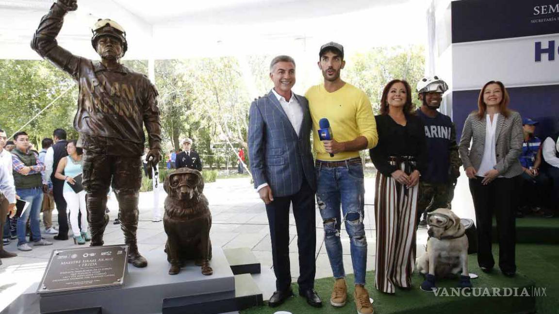 $!Frida, la perrita rescatista, ya tiene su estatua en Puebla
