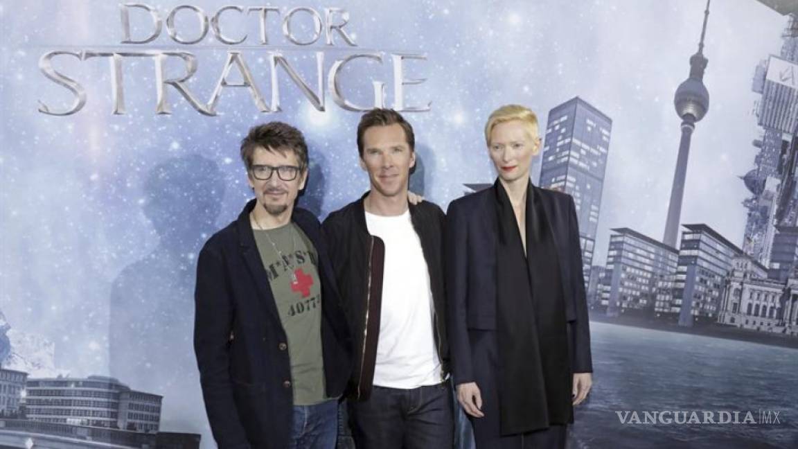 $!Benedict Cumberbatch reconoce que ser un superhéroe es un "trabajo duro"
