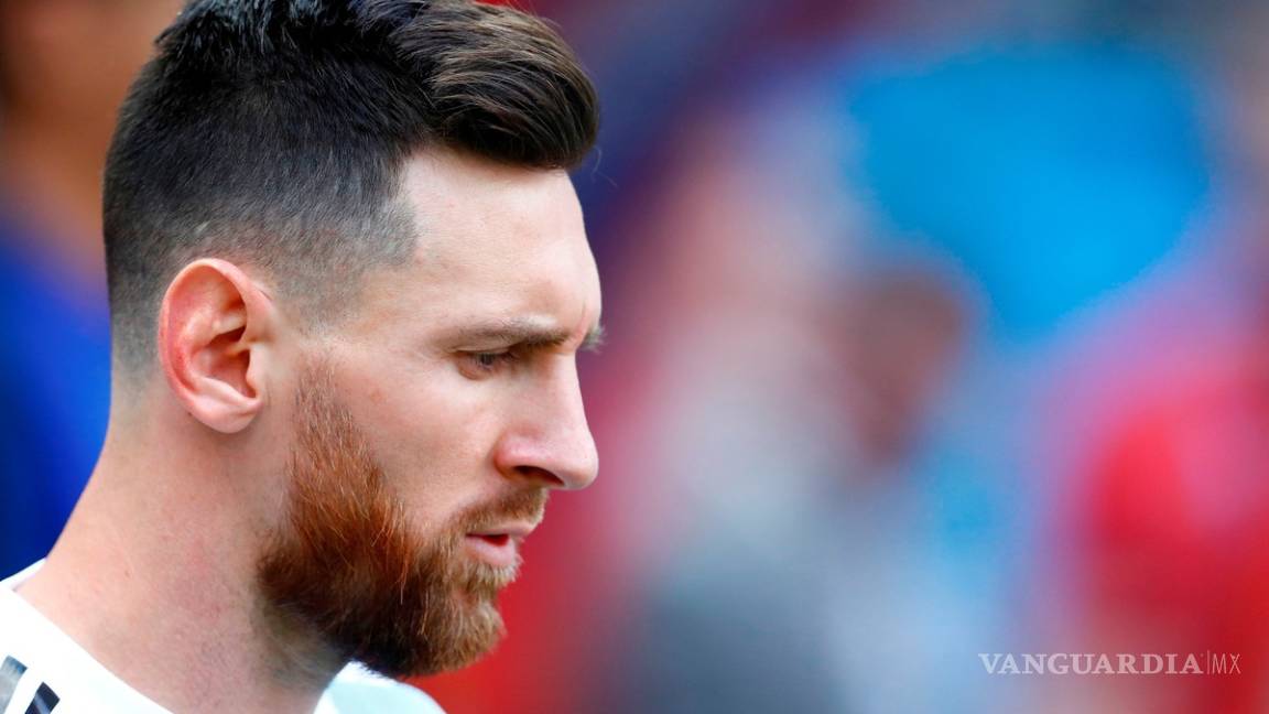 $!Messi se 'come años' con su cambio de look