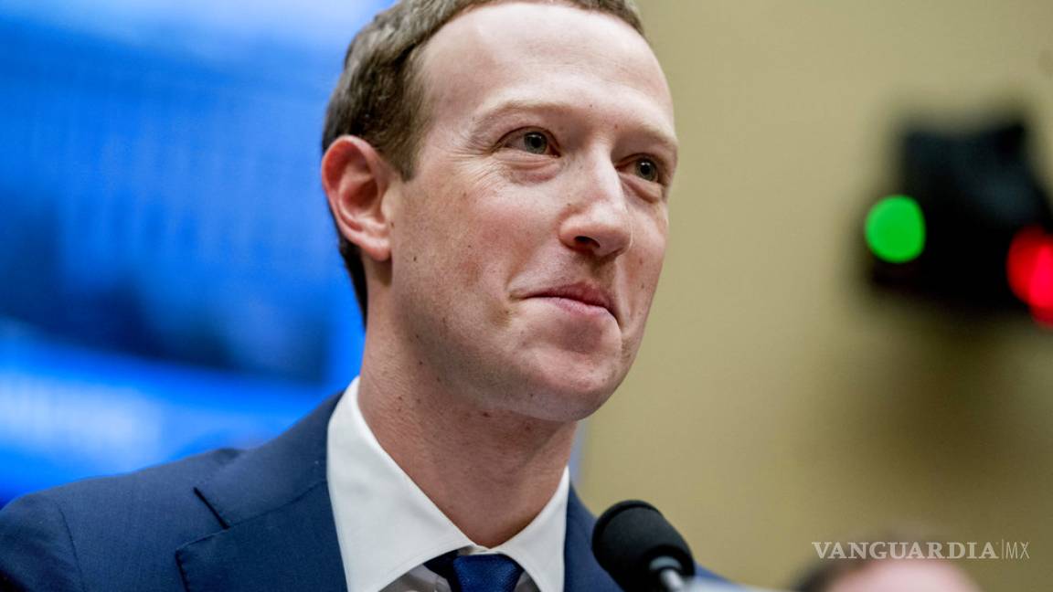 Las ridículas preguntas que Zuckerberg respondió a los legisladores