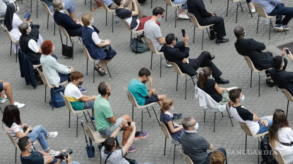 $!Seis meses después el papa Francisco celebra su primera audiencia pública