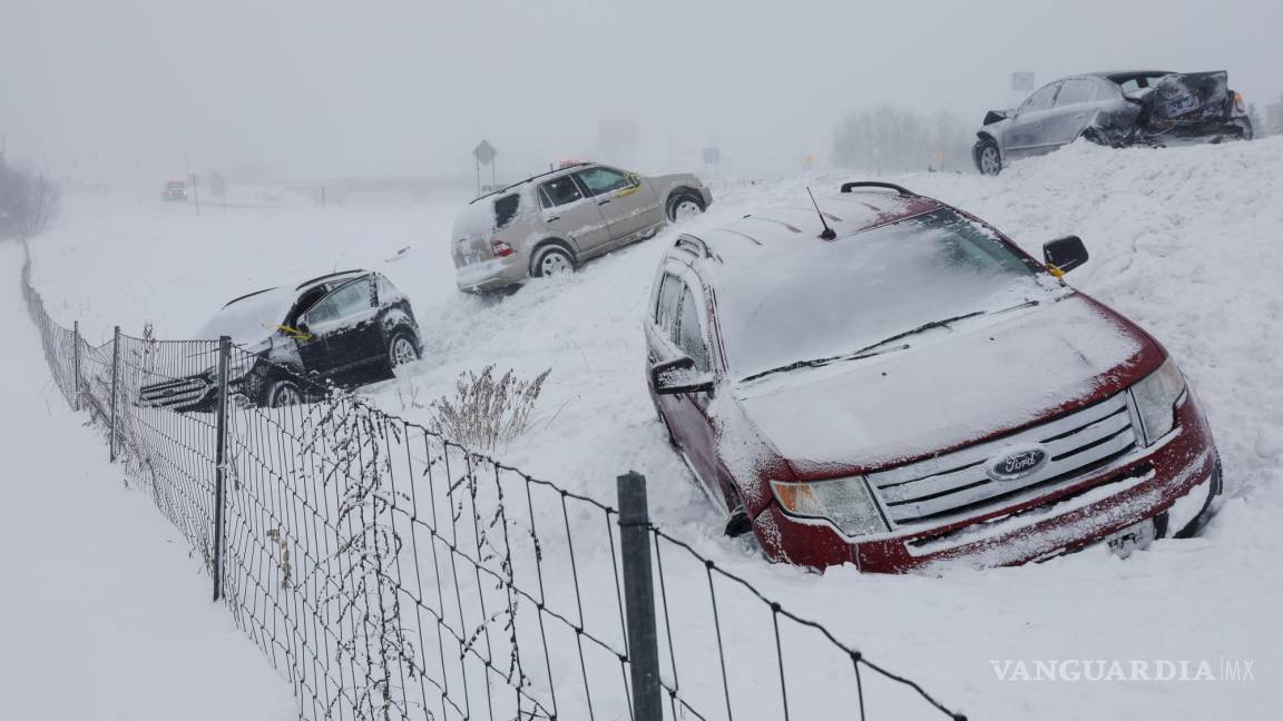 Congela ‘ciclón bomba’ víspera navideña en EU; sufren temperaturas gélidas, cortes de energía y cancelación de vuelos
