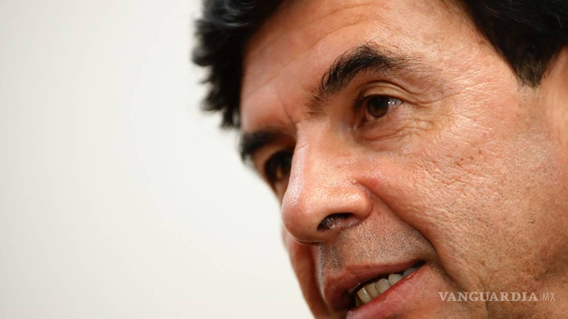 $!Descarta AMLO gobernar con "tuits" porque "banaliza la política"