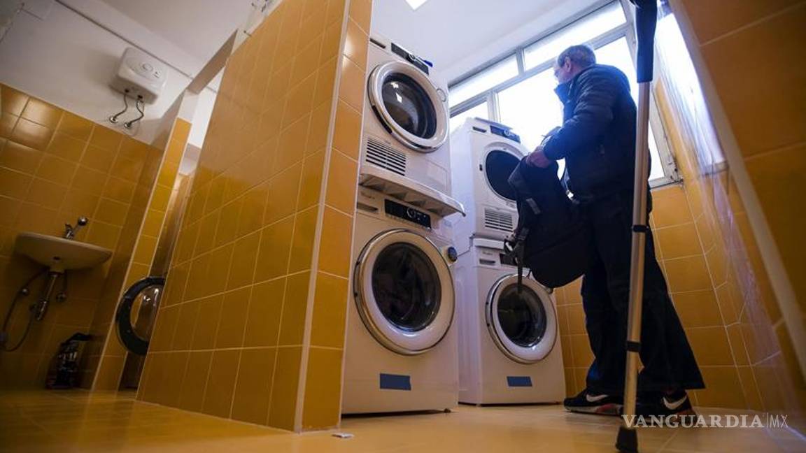 $!La "lavandería del papa" comienza a funcionar en Roma