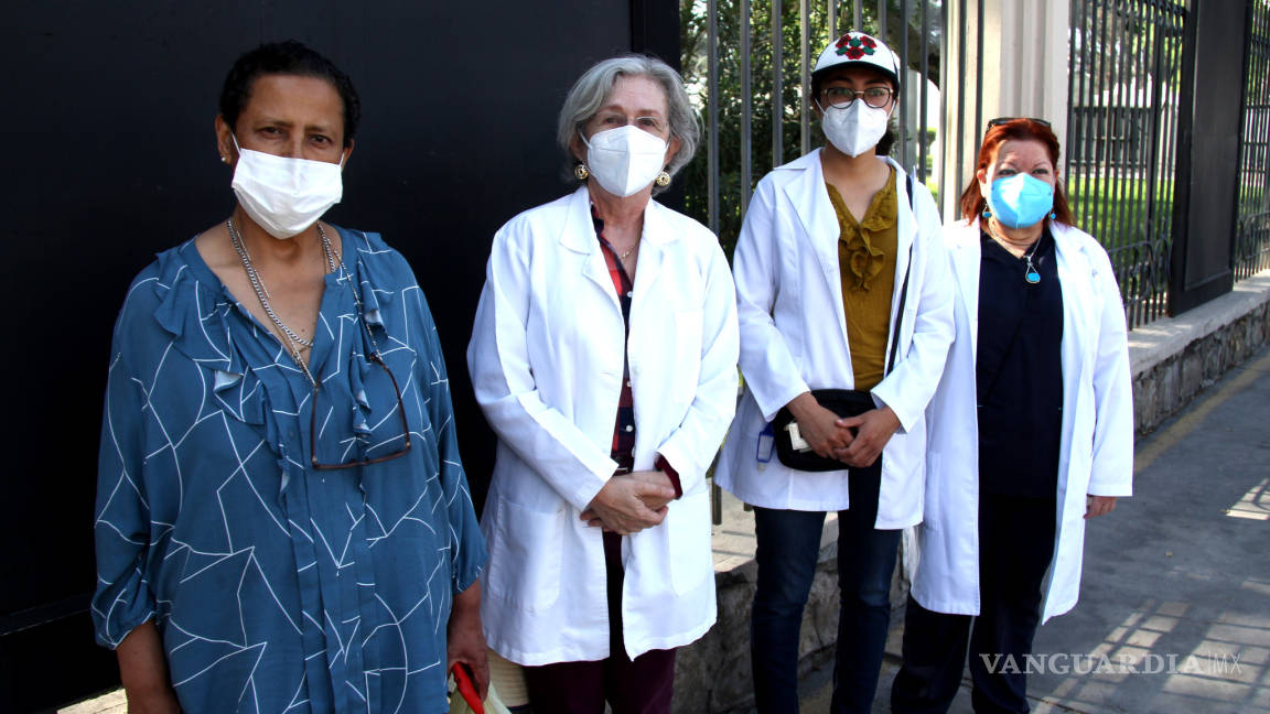 Protestan médicos en Saltillo por falta de vacuna contra el COVID-19