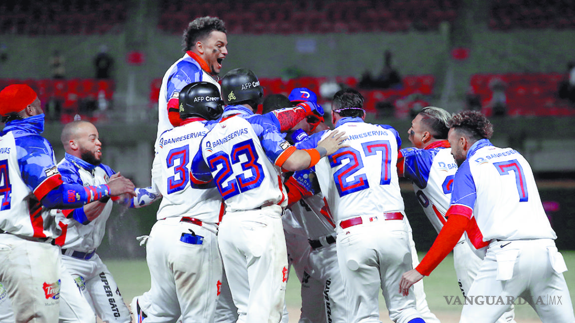 Dominicana saca dramático triunfo y pasa a la final