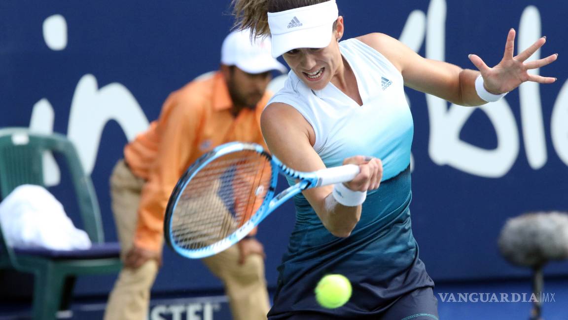 $!Garbiñe Muguruza vence a Kristina Mladenovic con el apoyo de André-Pierre Gignac