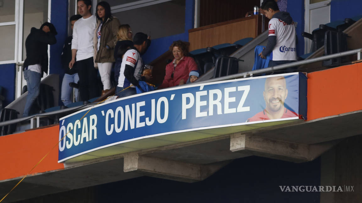 Homenajean a &quot;Conejo&quot; Pérez con palco en Estadio Hidalgo