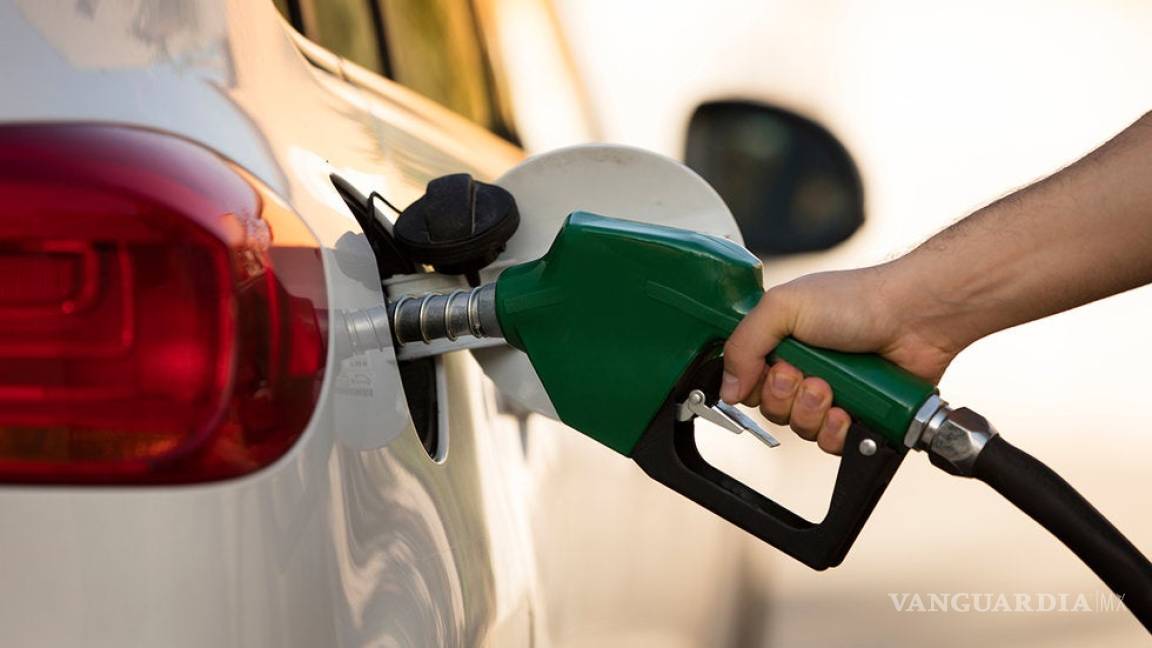 Continúa aumento a precios de gasolina en Coahuila; por segundo mes rebasa los 20 pesos por litro