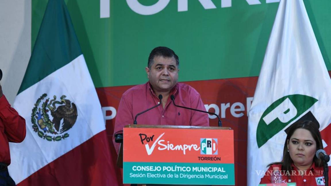 Toma protesta Eduardo Olmos como presidente del PRI en Torreón