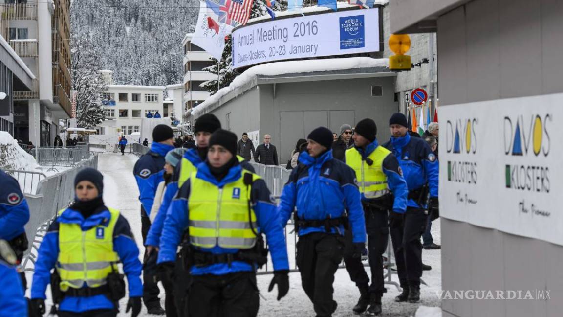Expulsan a soldados que protegían el Foro de Davos por consumir drogas