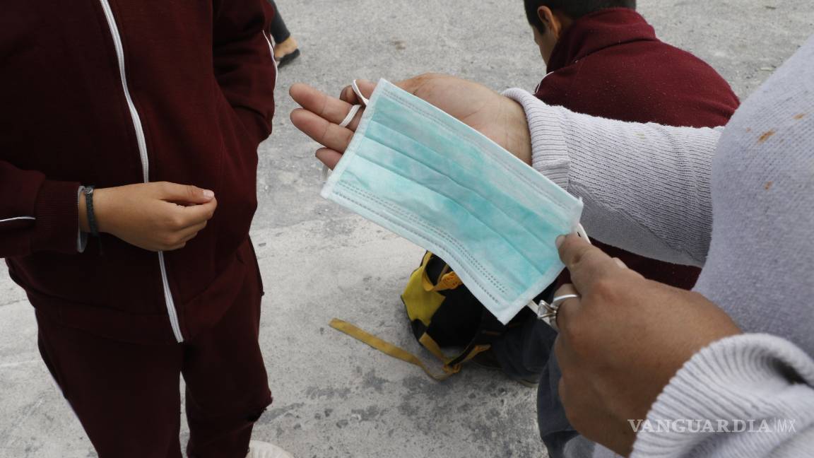 $!Causa influenza psicosis en escuela primaria de Saltillo, deben asistir a clases con cubrebocas