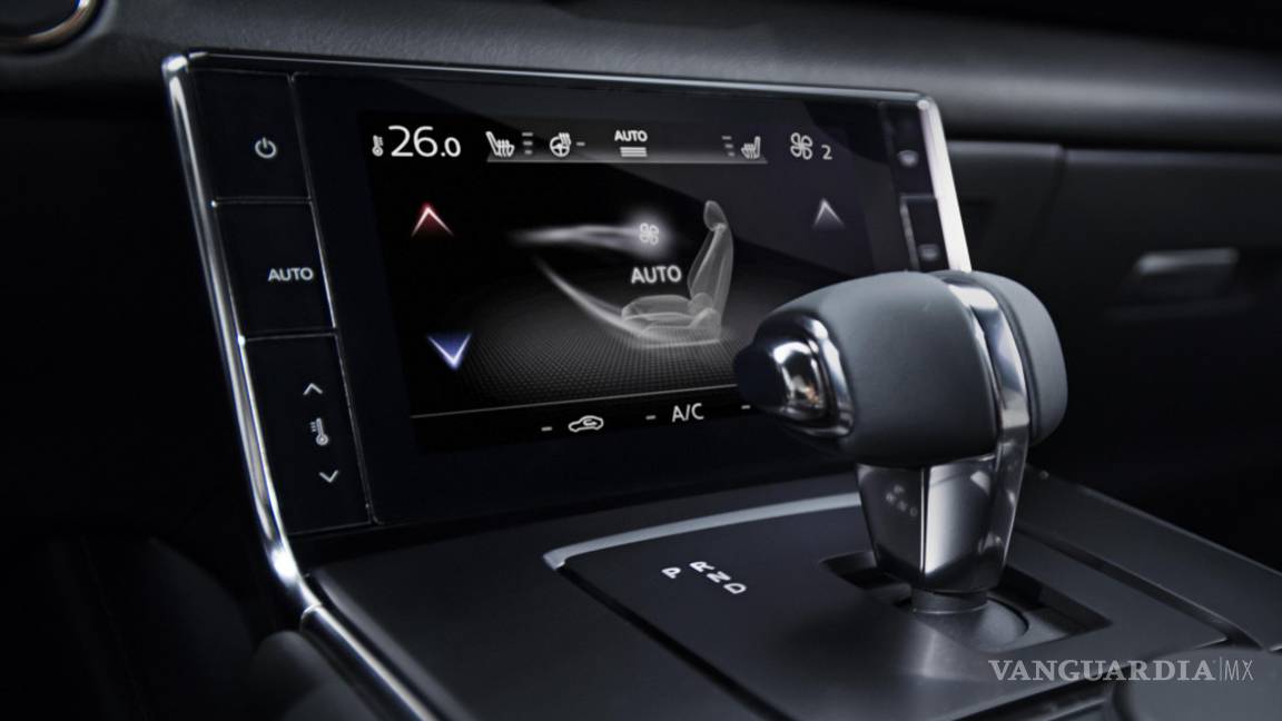 $!Mazda MX-30, la marca japonesa entra a la era eléctrica con un llamativo SUV