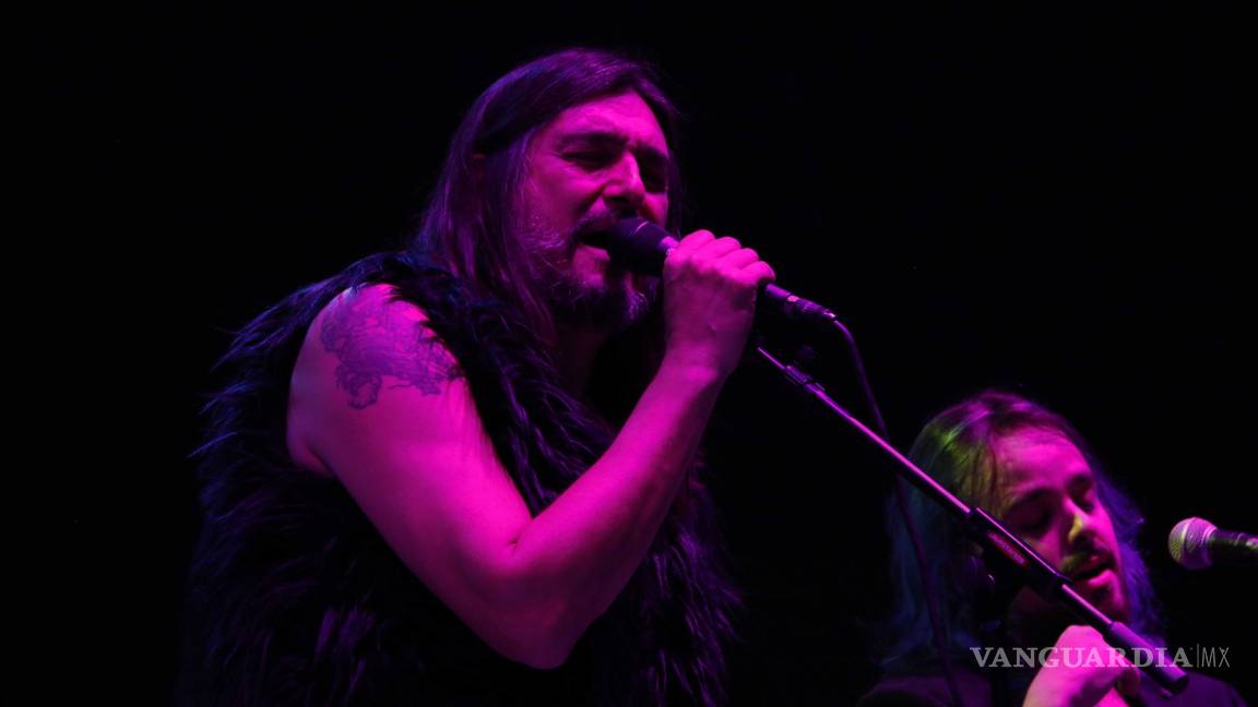 $!Tributo a David Bowie: Alfonso André y Amigos fueron ‘Héroes’ en Saltillo