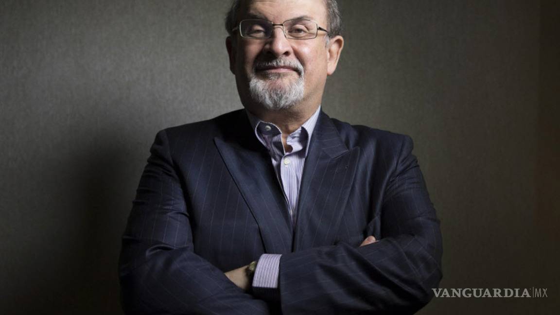 $!Trump: el nuevo villano de Salman Rushdie