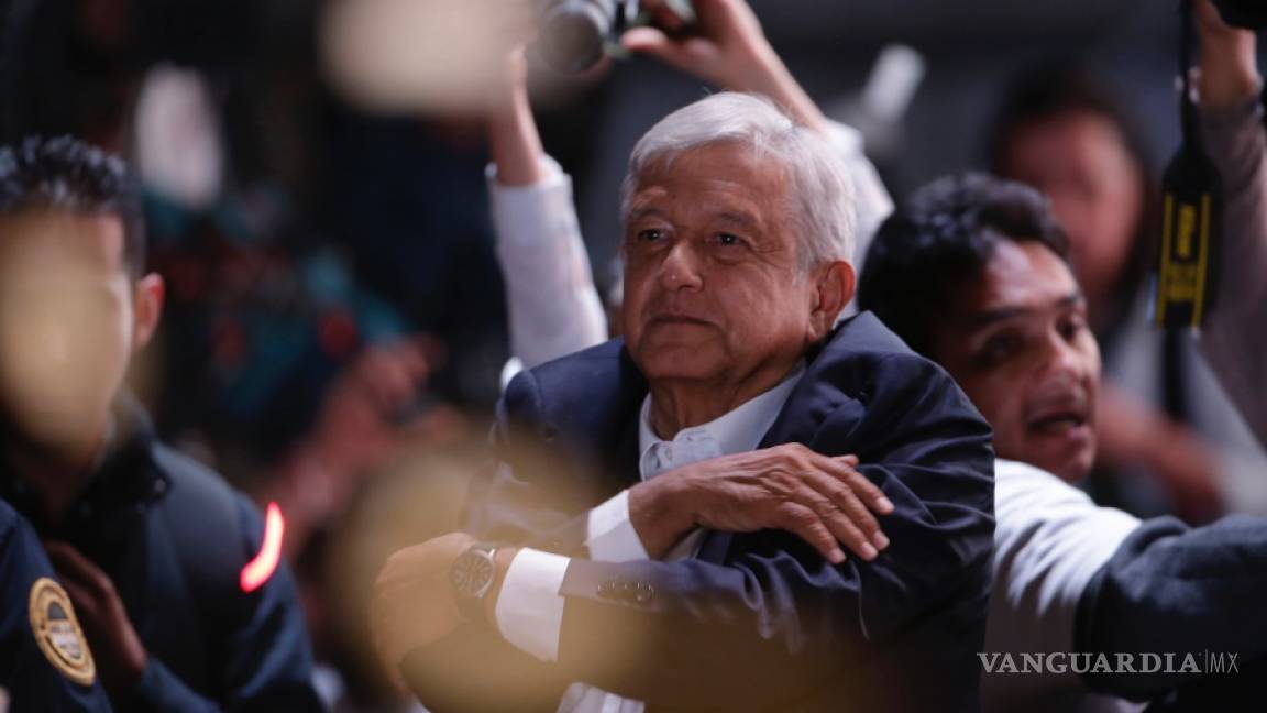 Macron felicita a López Obrador por la &quot;bella victoria democrática”