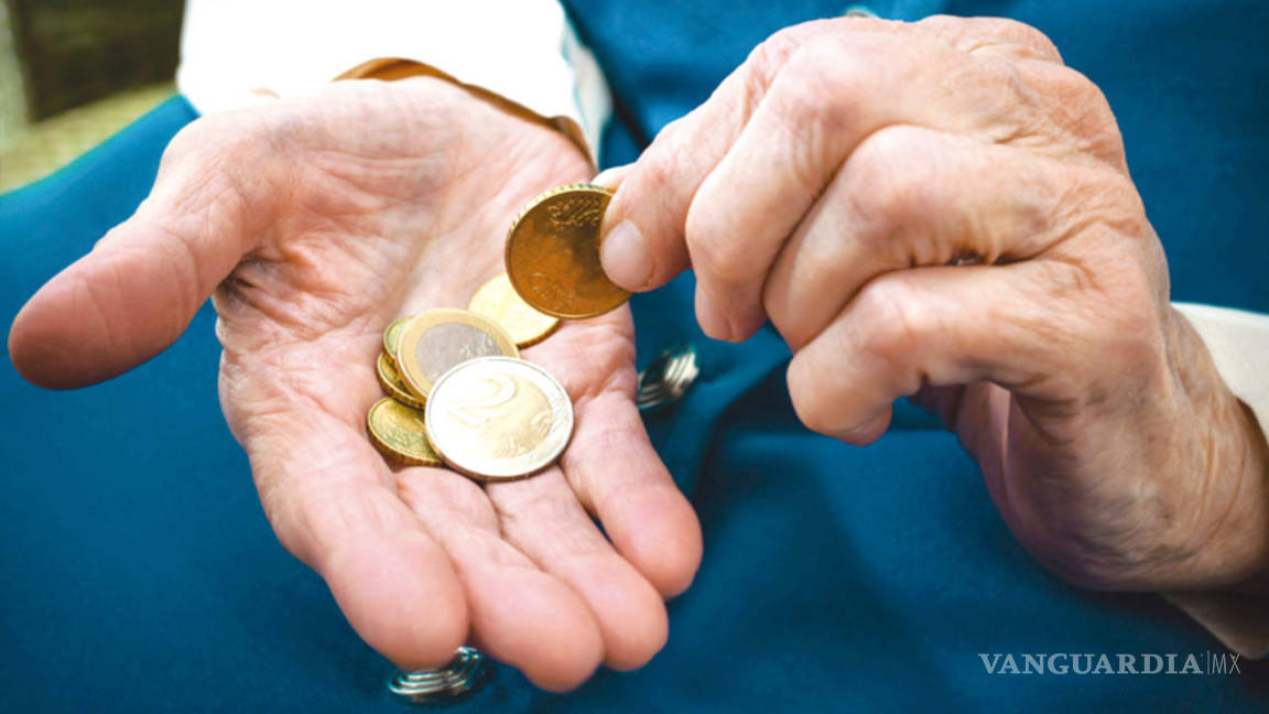 Empresarios propondrán a AMLO duplicar las aportaciones de las pensiones