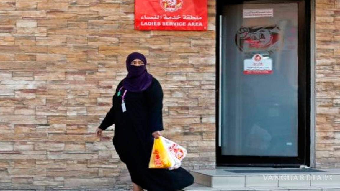 Mujeres sauditas ya podrán entrar por la misma puerta que los hombres