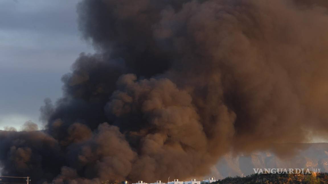 $!El incendio dejó sin trabajo a cientos de trabajadores.