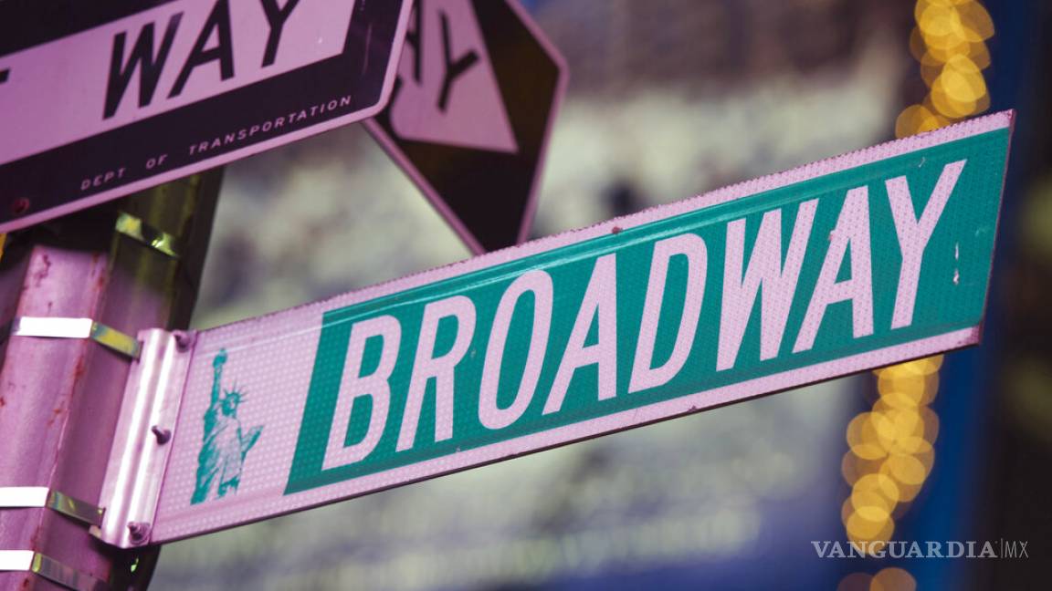 Broadway suspende sus espectáculos por un mes ante el coronavirus