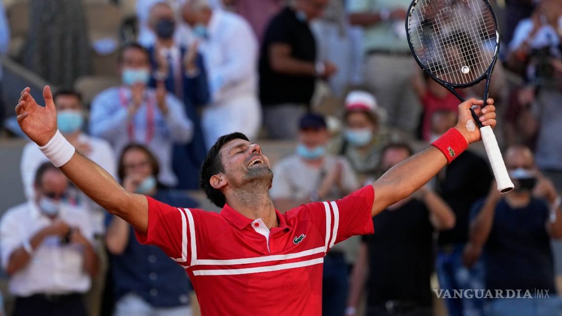 Djokovic muestra su grandeza y se corona en Roland Garros