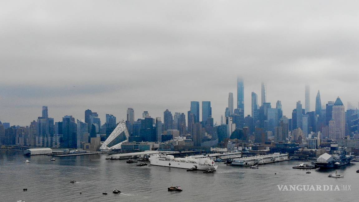 $!Coronavirus: Llega un buque hospital a Nueva York para reforzar la lucha contra el COVID-19