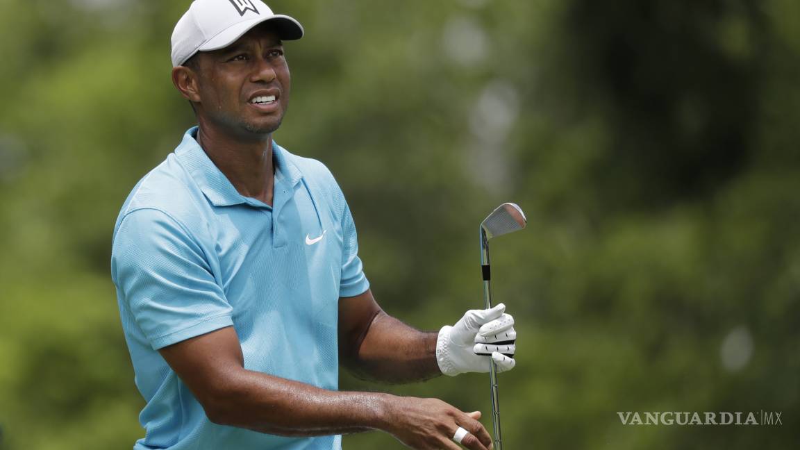 Tiger Woods regresa a la actividad y tiene un difícil día en el Torneo The Memorial