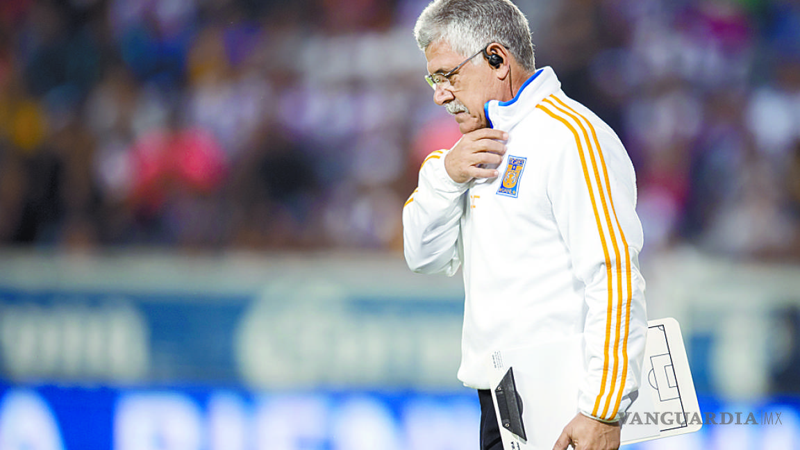 En Tigres respaldan a ‘Tuca’ Ferretti