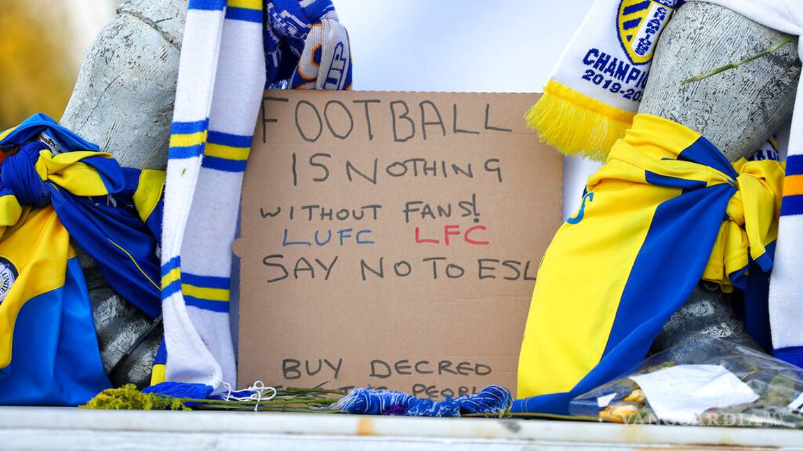 $!Fanáticos protestan por la creación de la Superliga