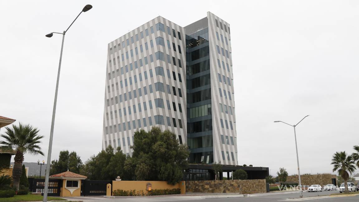 $!Premian a Torre Insignia de Saltillo realizada por Cuatro44