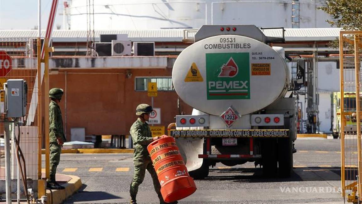 $!Pemex dice que hay "suficiente" gasolina ante excesiva demanda en México