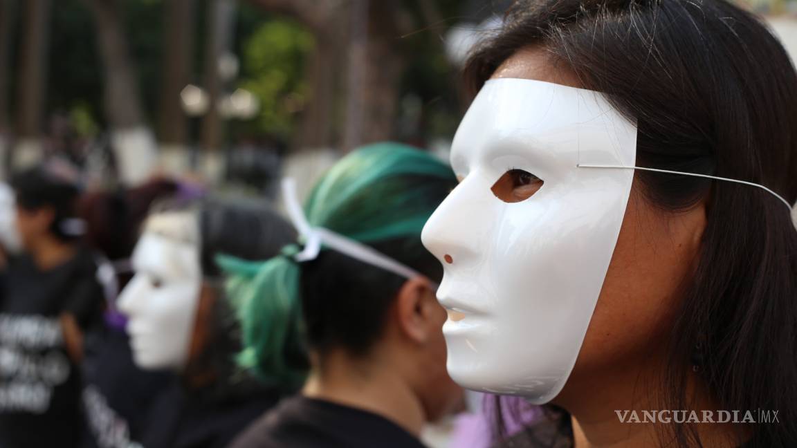 $!Marchan para exigir alto a la violencia contra la mujer