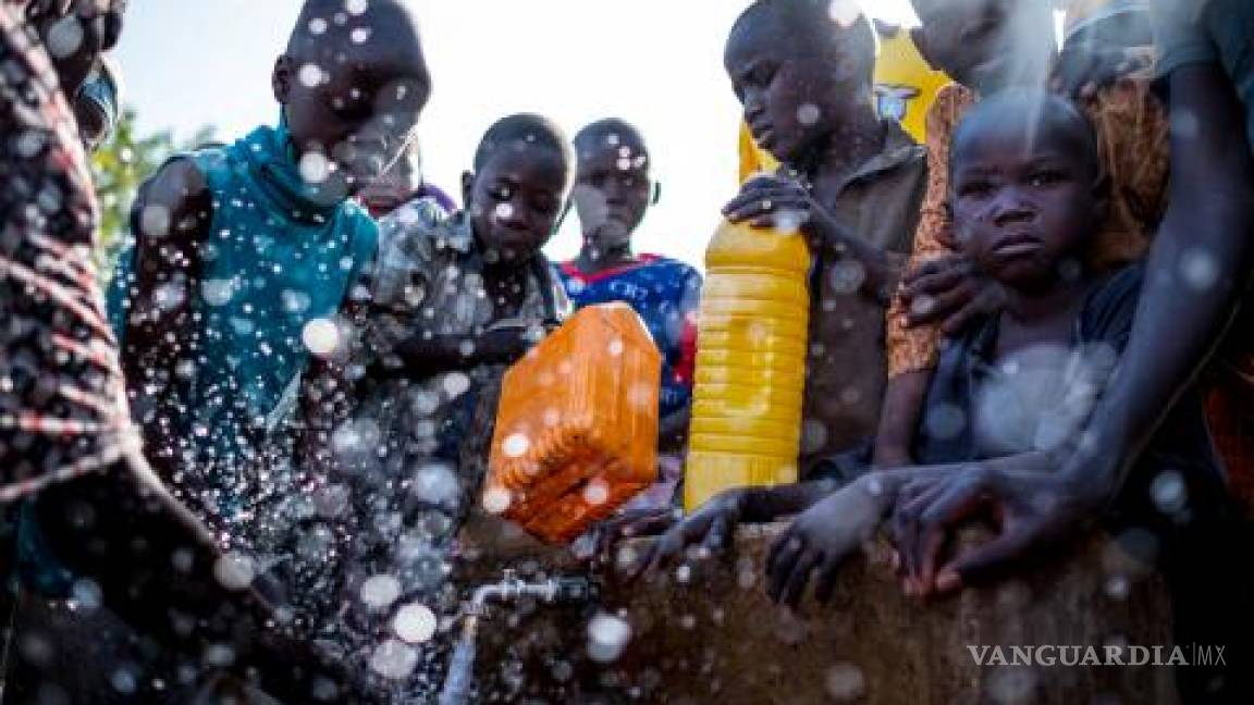Uno de cada cinco niños en el mundo vive sin agua suficiente, revela Unicef