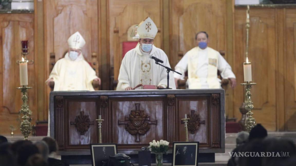 Le dan el último adiós al padre ‘Gofo’ con misa en la Catedral de Saltillo